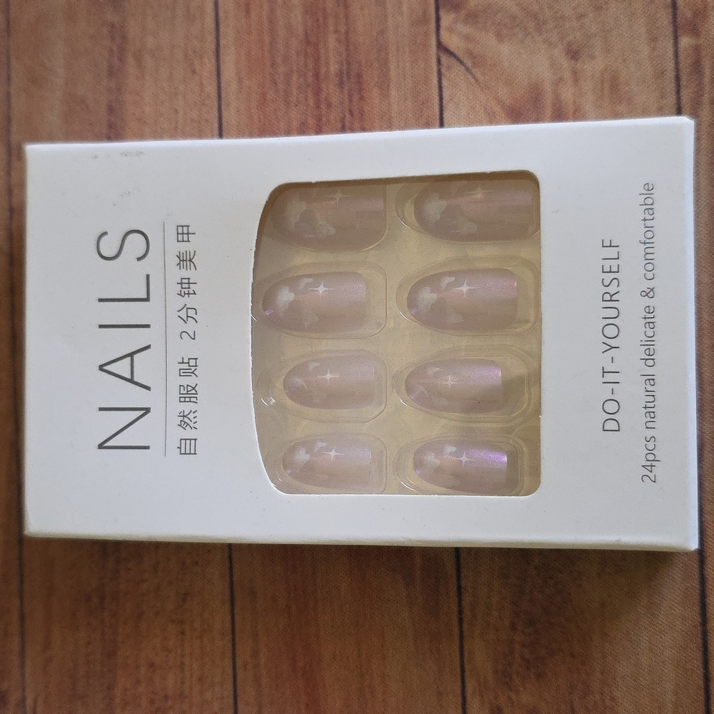 Press On Nails Do-It-Yourself Pink & White Cloud and Star 24pcs Natural Delicate